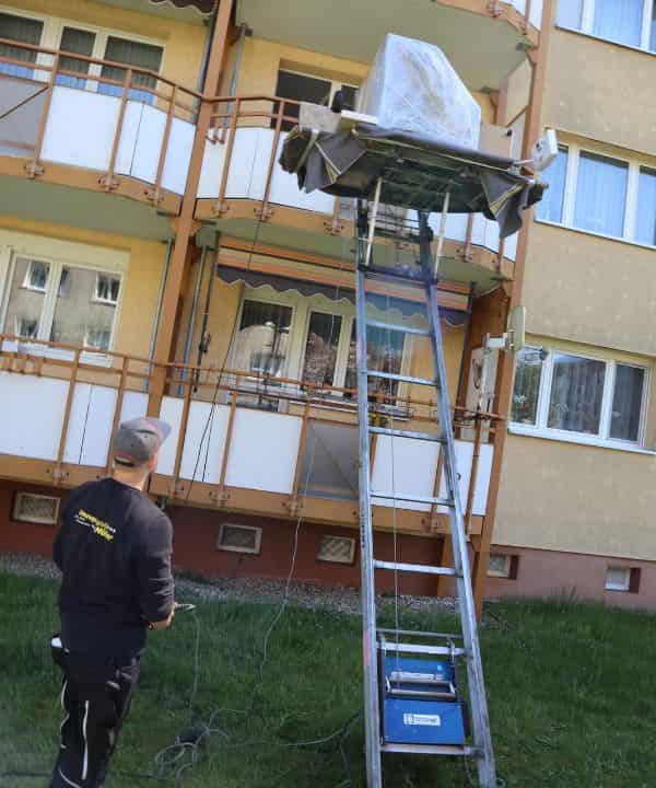Büroumzug mit Möbellift in Hamburg